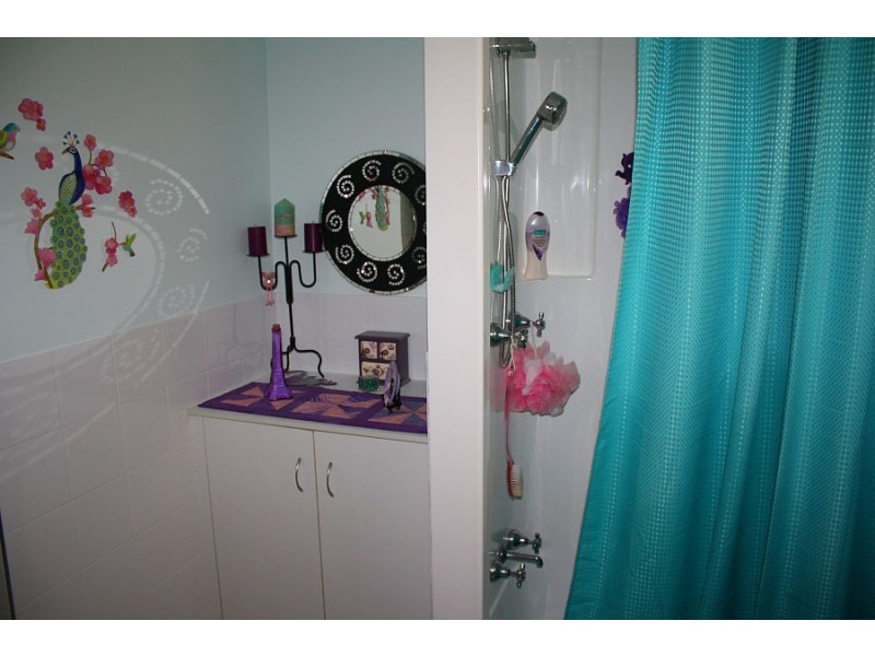 7 Leslie Lane, Hendon QLD 4362