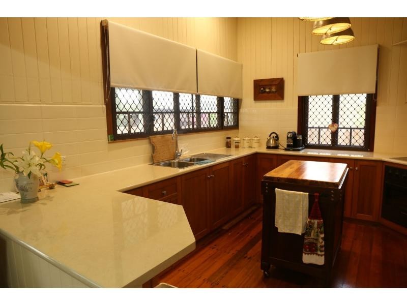 33 Locke Street, Warwick QLD 4370