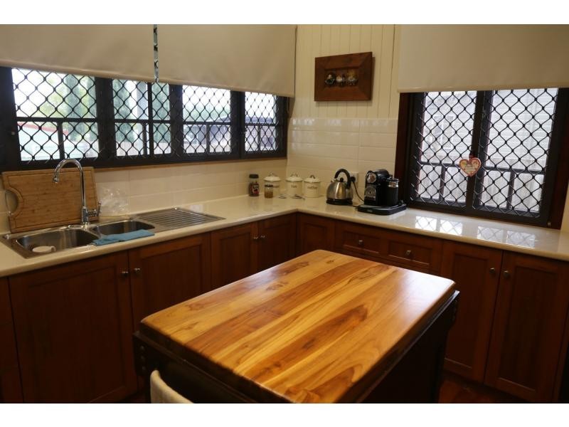 33 Locke Street, Warwick QLD 4370