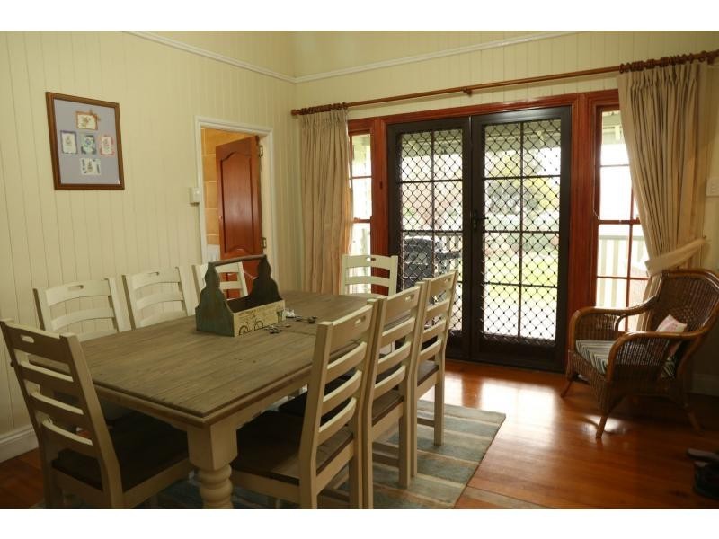 33 Locke Street, Warwick QLD 4370