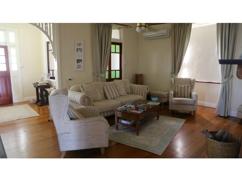 33 Locke Street, Warwick QLD 4370