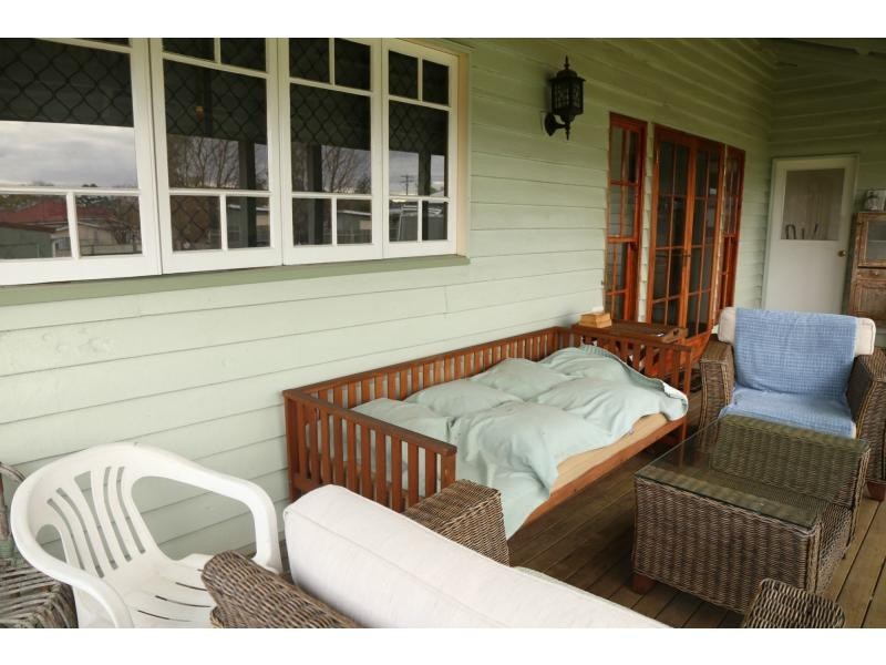 33 Locke Street, Warwick QLD 4370