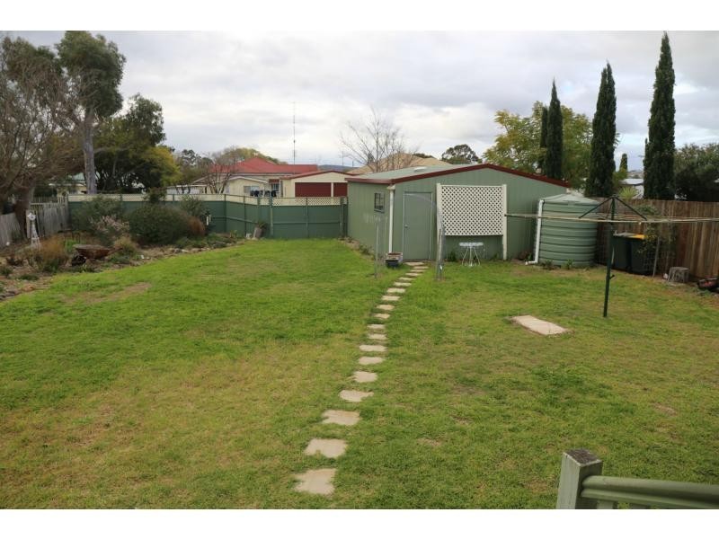 33 Locke Street, Warwick QLD 4370