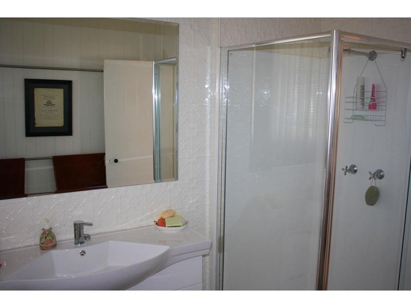 12 William Street, Allora QLD 4362