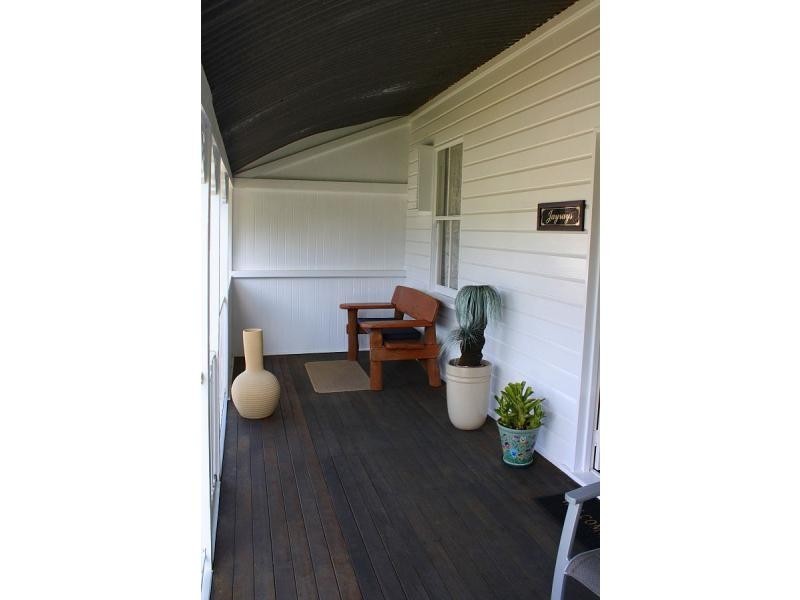 12 William Street, Allora QLD 4362