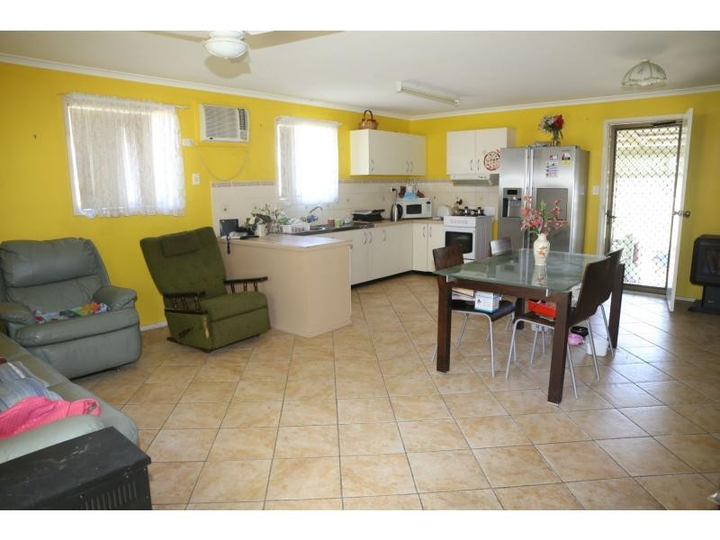 5834 Dove Street, Leyburn QLD 4365
