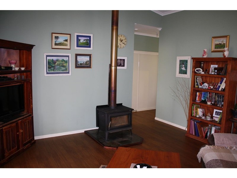 2369 Leyburn Cunningham Road, Pratten QLD 4370