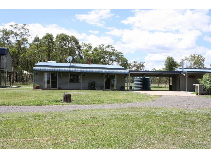 2369 Leyburn Cunningham Road, Pratten QLD 4370