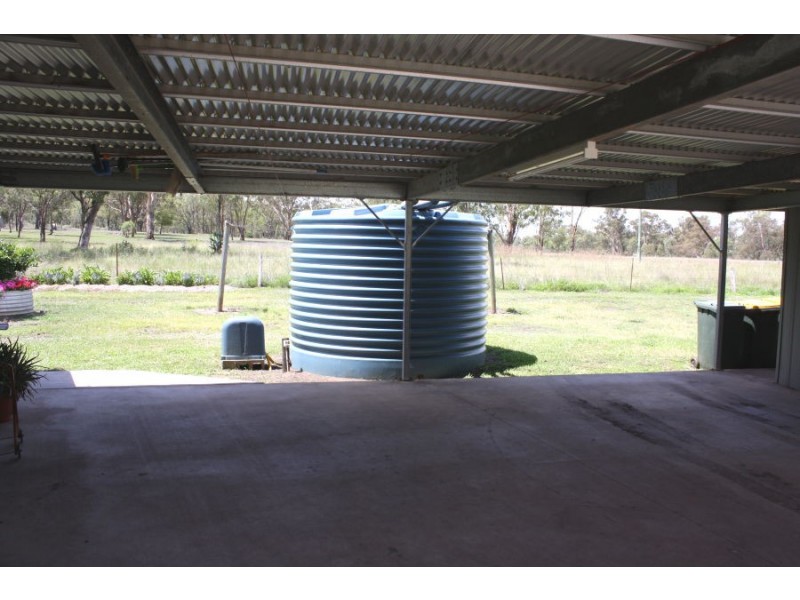 2369 Leyburn Cunningham Road, Pratten QLD 4370