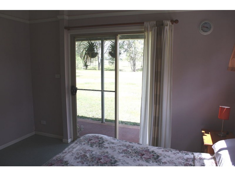 2369 Leyburn Cunningham Road, Pratten QLD 4370