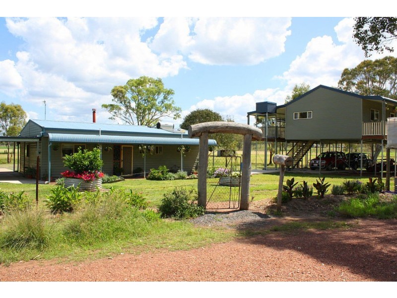 2369 Leyburn Cunningham Road, Pratten QLD 4370