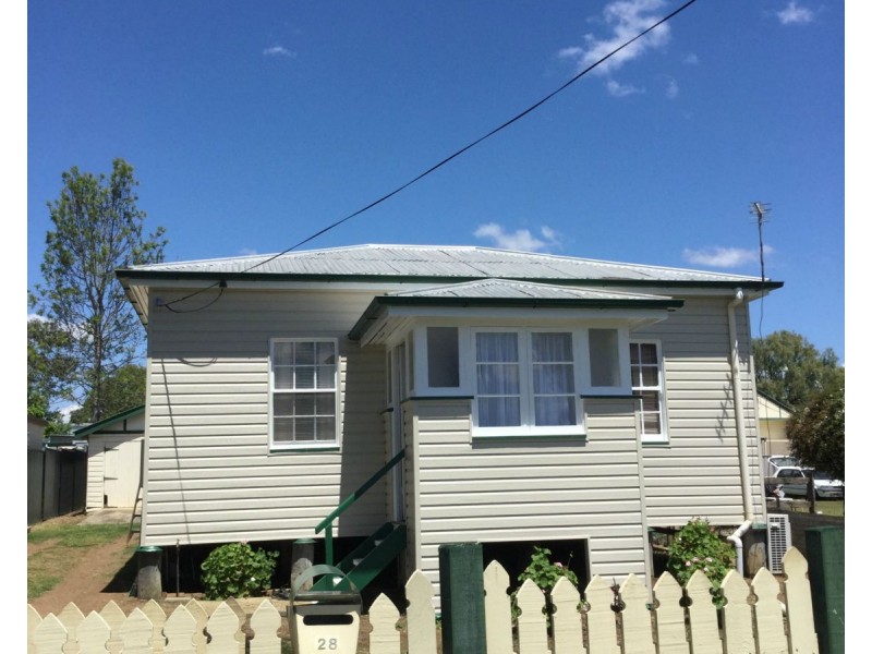 28 Fitzroy Street, Warwick QLD 4370