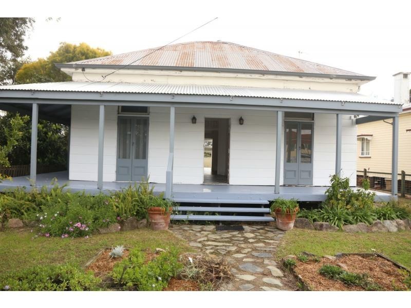 90 Percy Street, Warwick QLD 4370