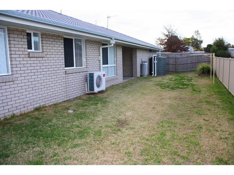 Unit A/175 Victoria Street, Warwick QLD 4370