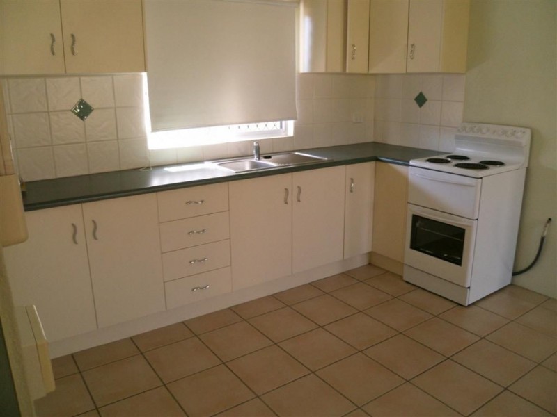 2/13 Cecil Street, Warwick QLD 4370