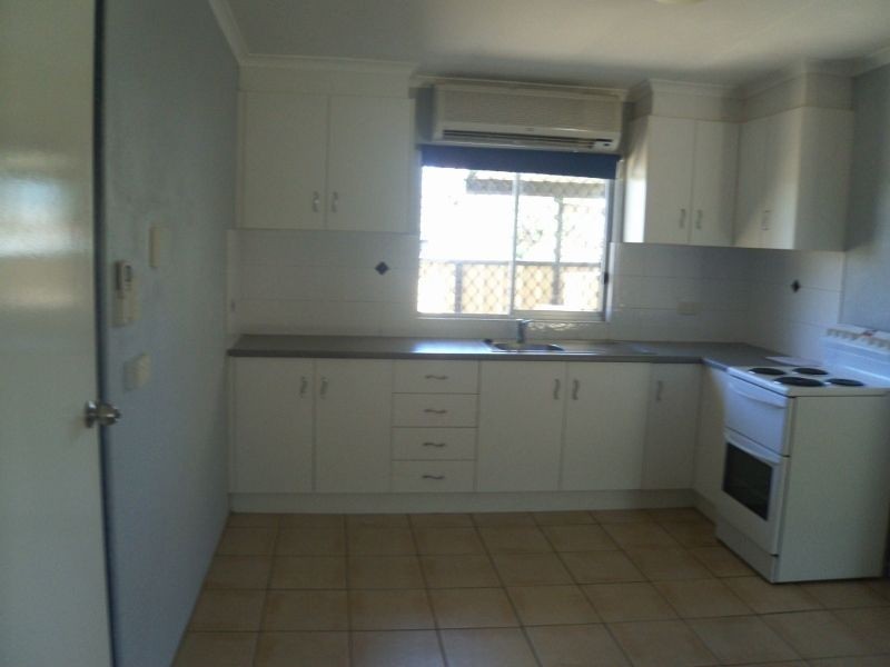 2/13 Cecil Street, Warwick QLD 4370