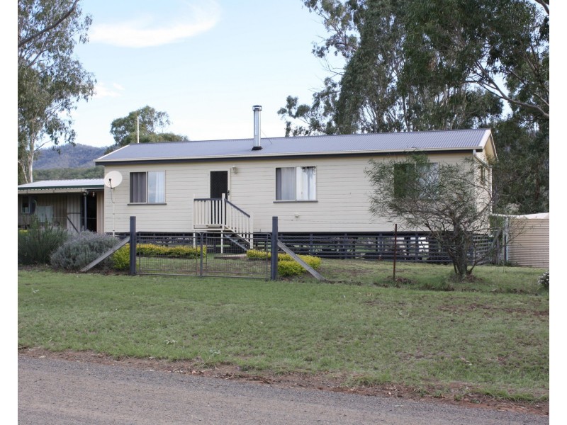 32 Slade Street, Maryvale QLD 4370