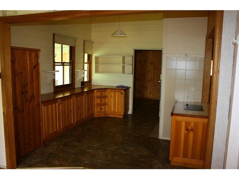 29 South Street, Allora QLD 4362