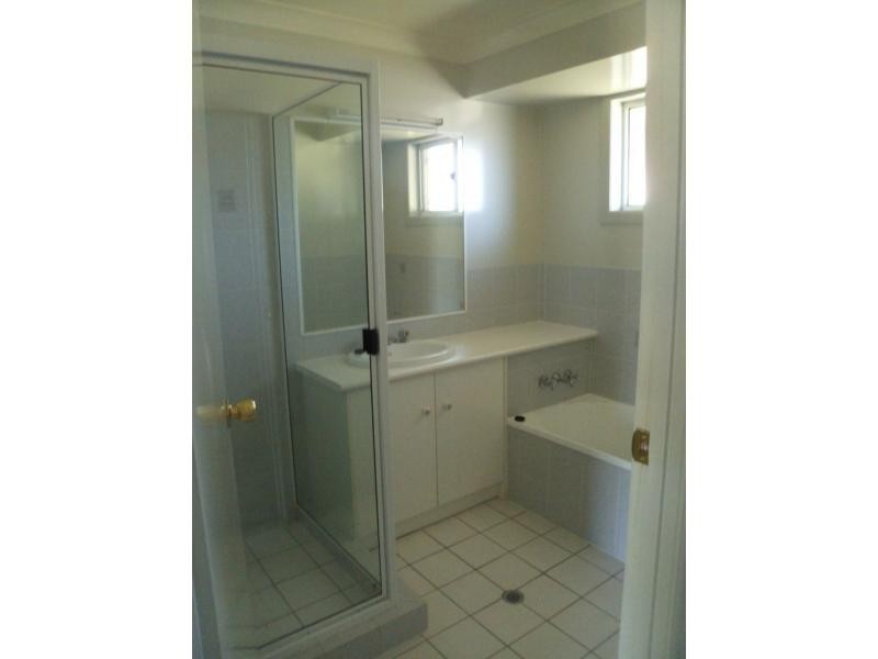 10 Lyons Crescent, Warwick QLD 4370