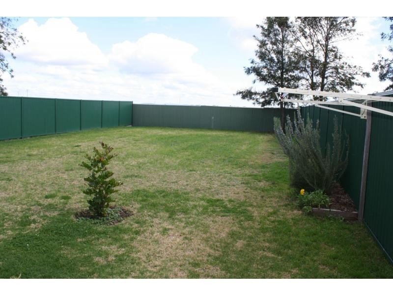 A/12 Arnold Street, Allora QLD 4362