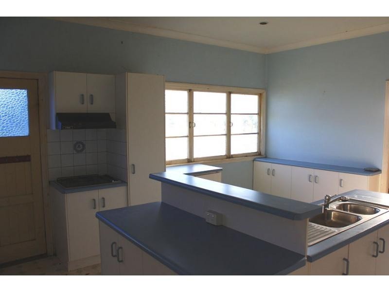 34 Sparksmans Road, Mount Marshall QLD 4362