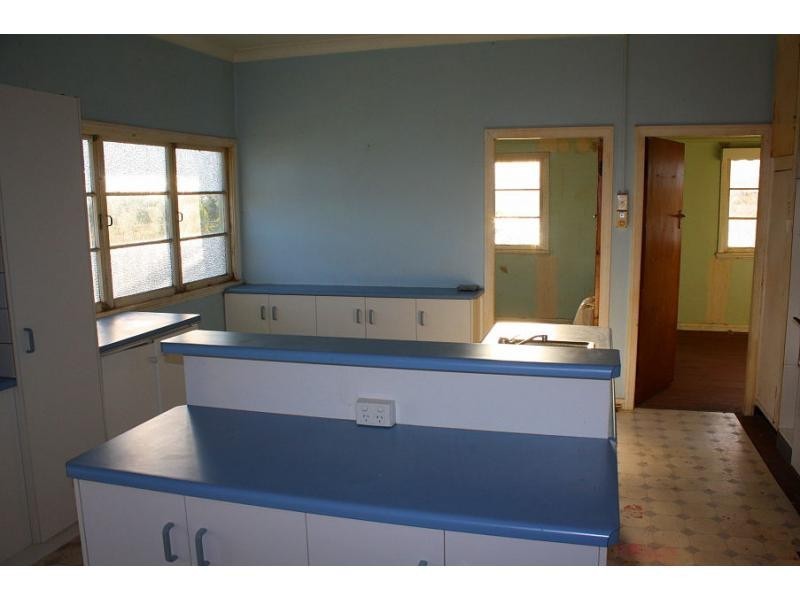 34 Sparksmans Road, Mount Marshall QLD 4362