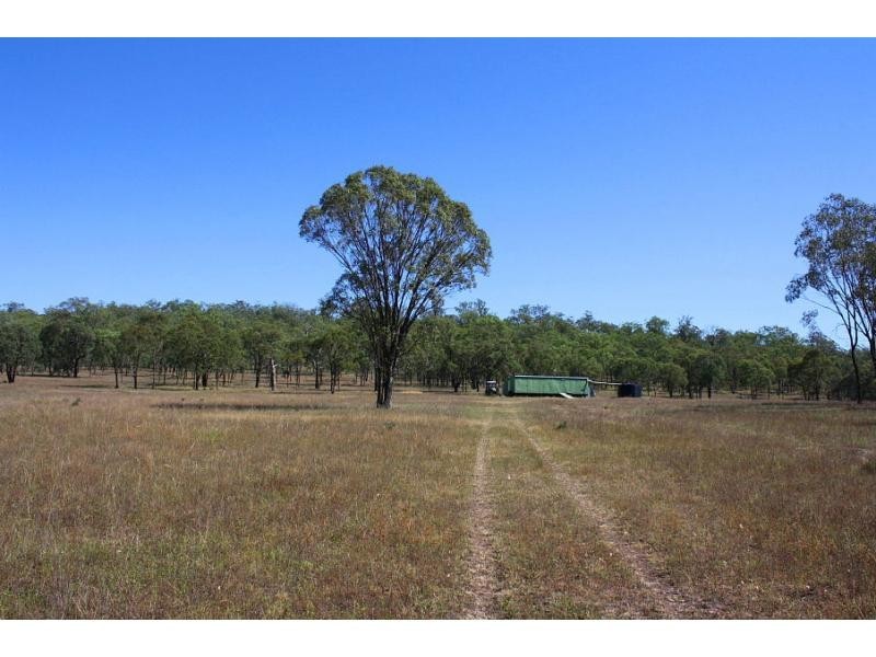 2352 Leyburn Cunningham Road, Pratten QLD 4370