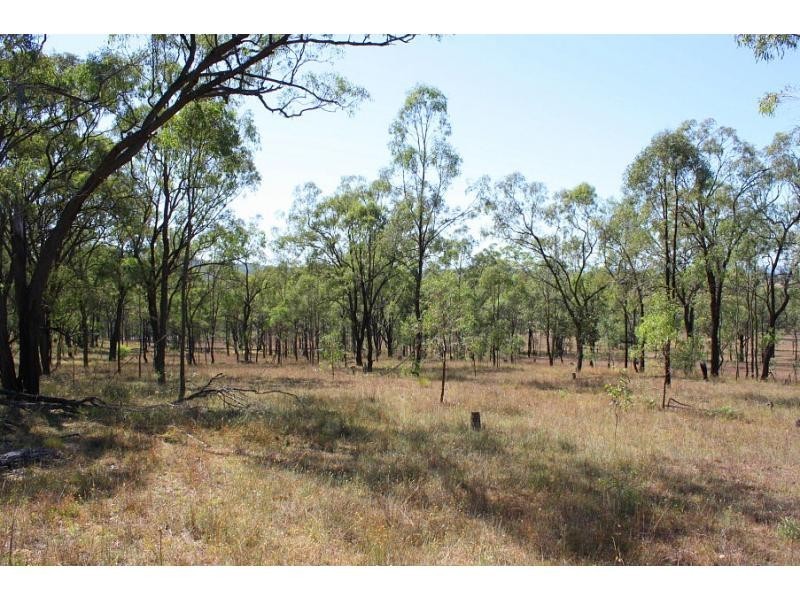 2352 Leyburn Cunningham Road, Pratten QLD 4370