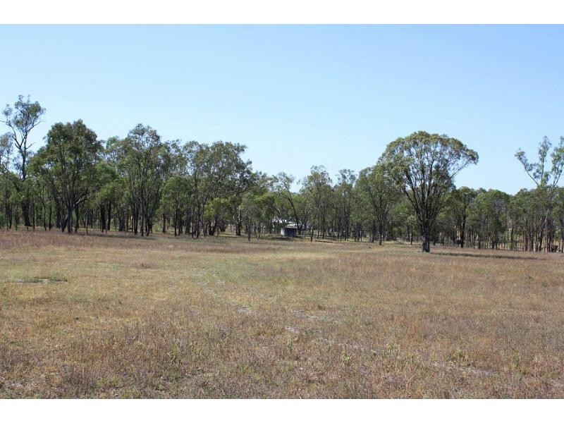 2352 Leyburn Cunningham Road, Pratten QLD 4370