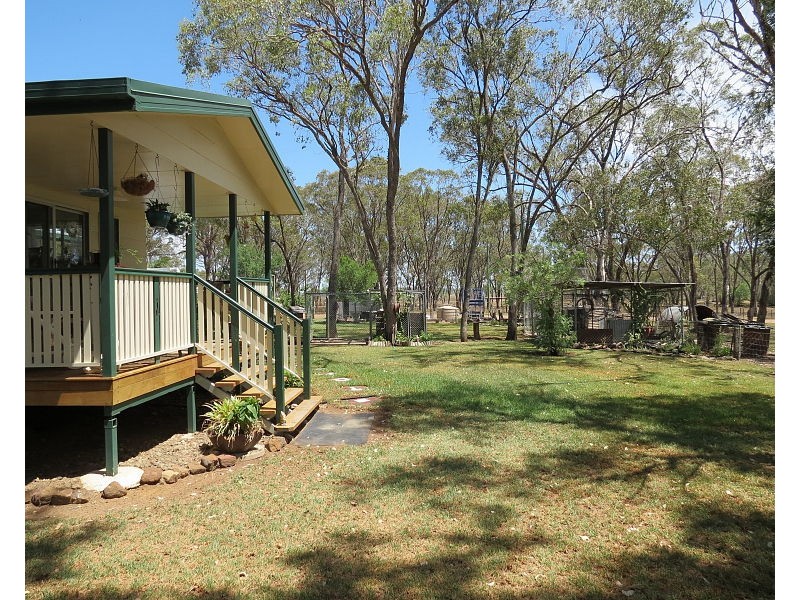 106 Maryvale Street St, Hendon QLD 4362