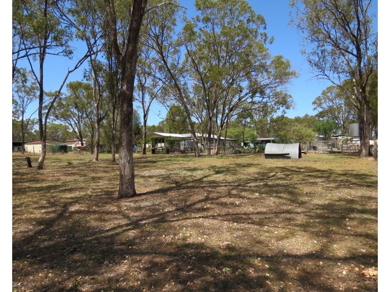 106 Maryvale Street St, Hendon QLD 4362