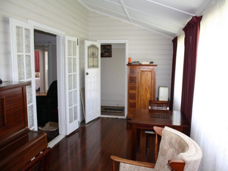 43 East Street, Clifton QLD 4361