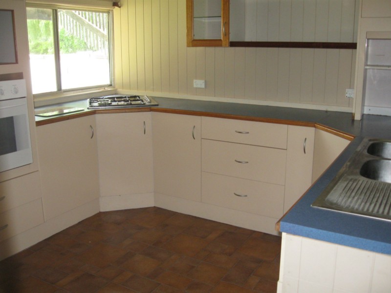 1 Drayton Street, Allora QLD 4362