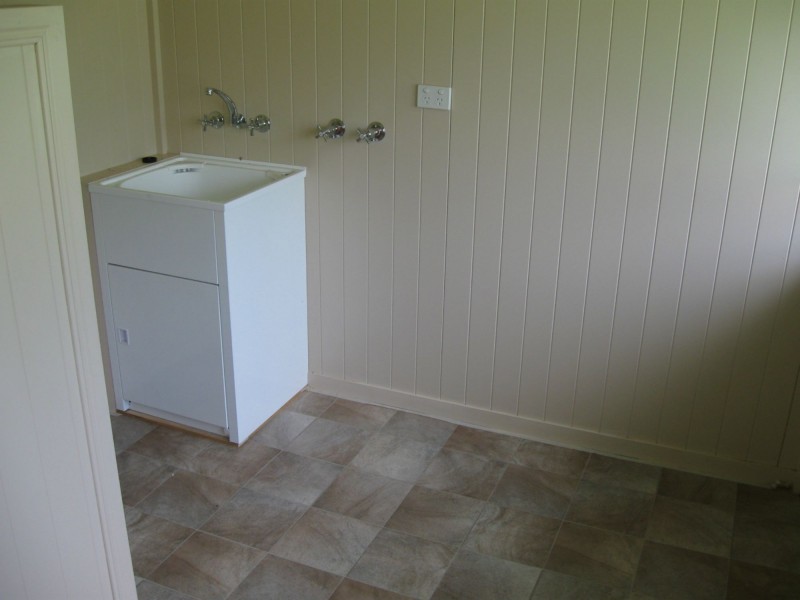 1 Drayton Street, Allora QLD 4362