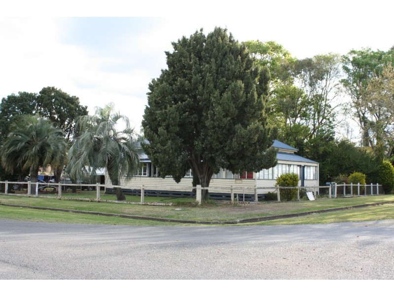 1 Drayton Street, Allora QLD 4362