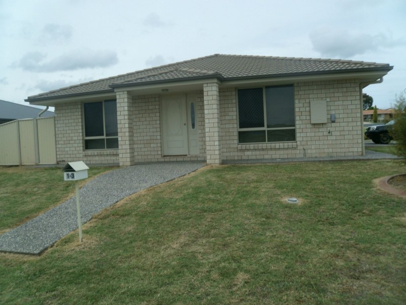 1/3 Coulsell Street, Warwick QLD 4370