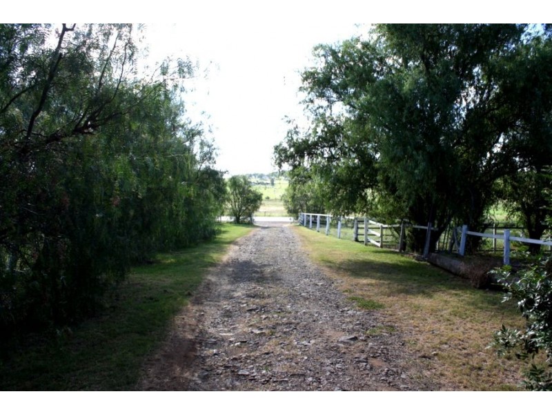 17341 New England Highway, Allora QLD 4362