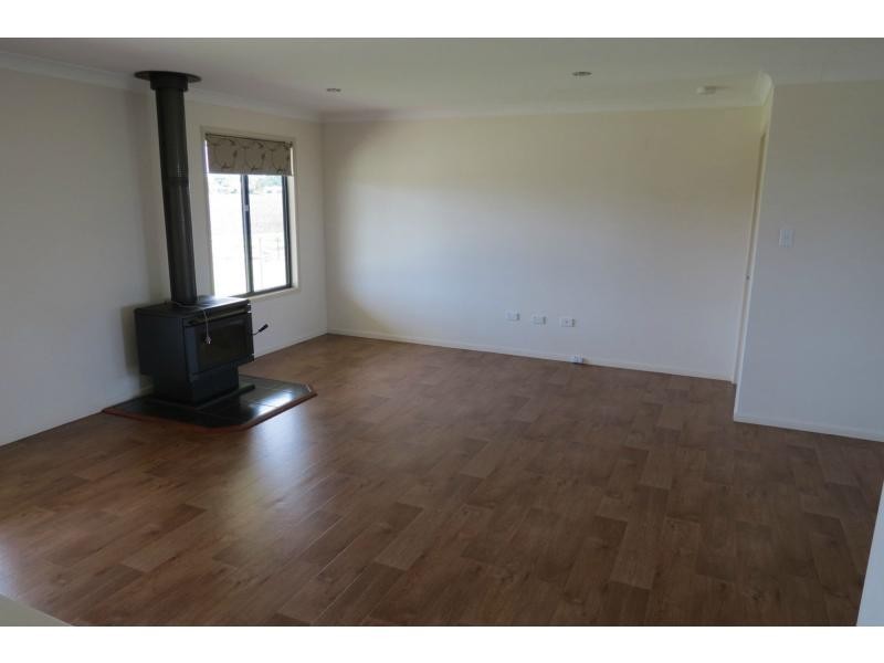 19 South Street, Allora QLD 4362