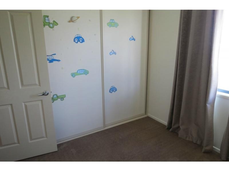 19 South Street, Allora QLD 4362