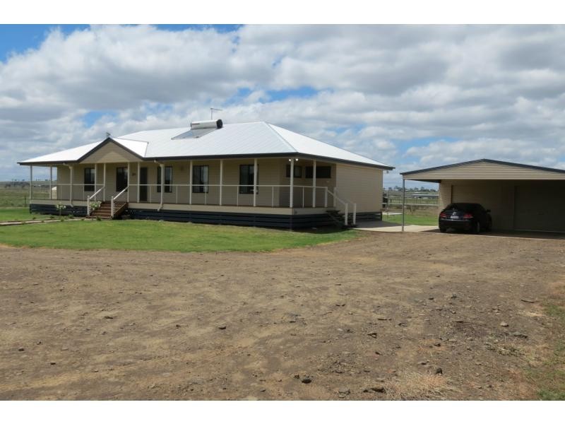 19 South Street, Allora QLD 4362