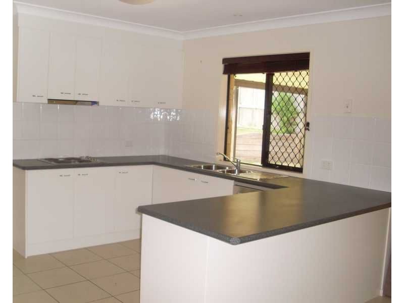 8 Coorey Place, Warwick QLD 4370