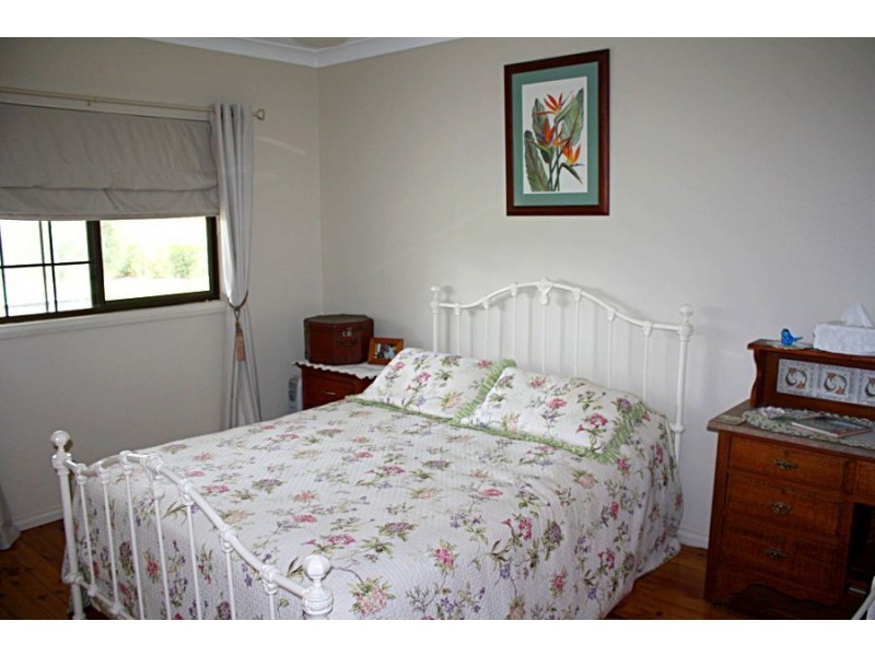 92 Tummaville Road, Leyburn QLD 4365