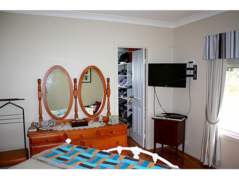 92 Tummaville Road, Leyburn QLD 4365