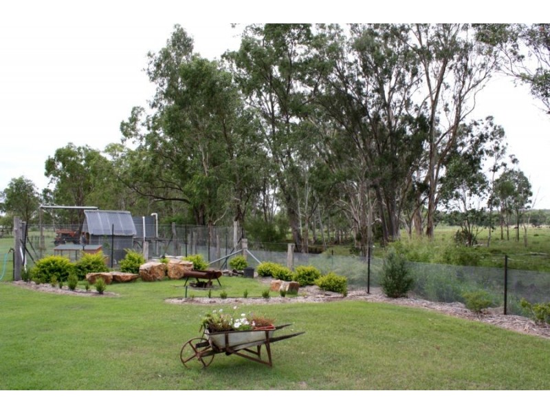 92 Tummaville Road, Leyburn QLD 4365