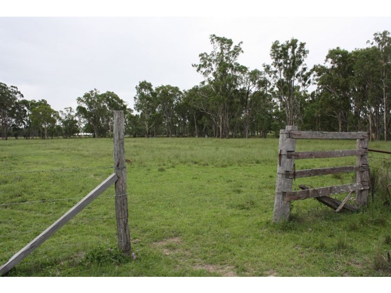 92 Tummaville Road, Leyburn QLD 4365