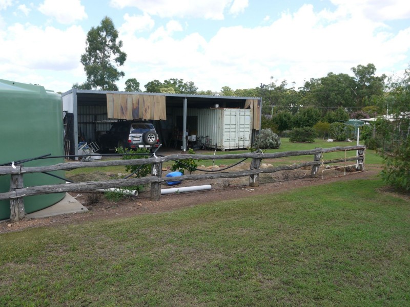 130 White Street, Pratten QLD 4370