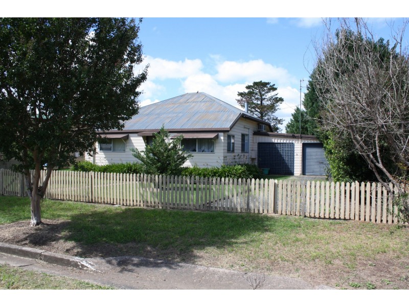 11 Forde Street, Allora QLD 4362