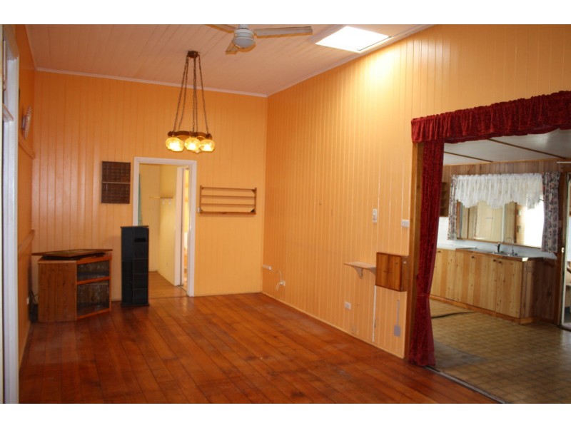 11 Forde Street, Allora QLD 4362