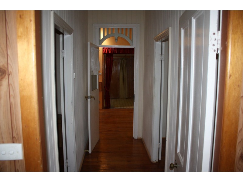 11 Forde Street, Allora QLD 4362