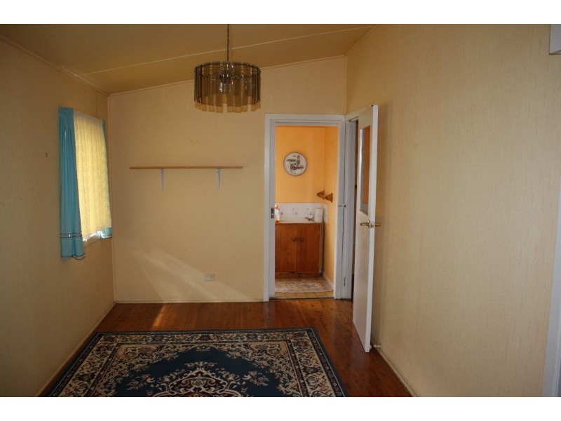 11 Forde Street, Allora QLD 4362